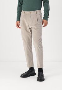 Вельветовые брюки