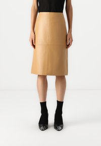 Кожаная юбка