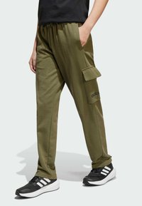 Спортивные штаны