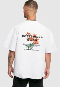 Футболка Футболка