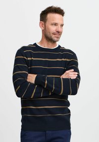 Пуловер Пуловер