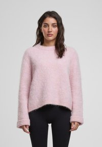 Спортивная толстовка