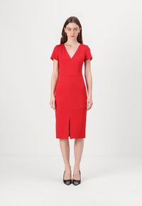 Коктейльное платье