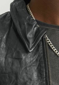 Кожаная куртка Кожаная куртка