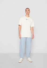 Футболка Футболка