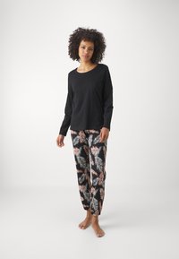 Пижама Пижама