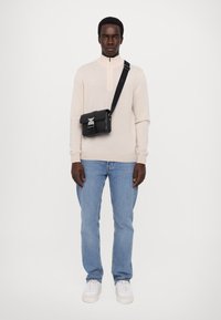 Кожаная сумка Кожаная сумка