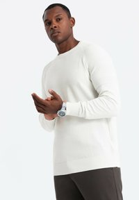 Пуловер Пуловер