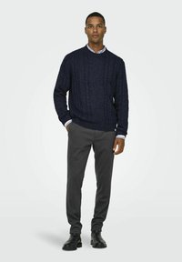 Пуловер Пуловер