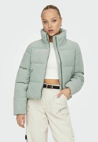 Вельветовая куртка Вельветовая куртка