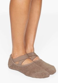 Спортивные носки