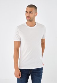 Футболка Футболка