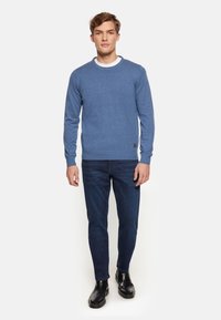 Пуловер Пуловер