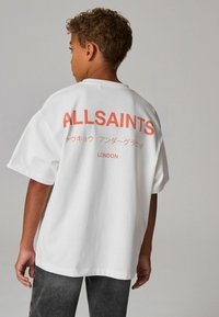 Футболка Футболка