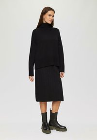 Вязаная юбка Вязаная юбка