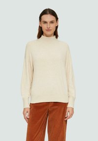 Пуловер Пуловер