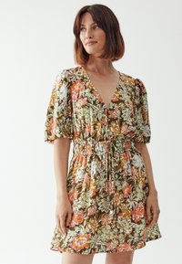 Летнее платье