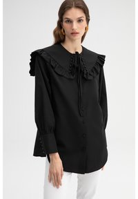 Блузка Блузка