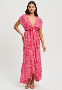 Летнее платье