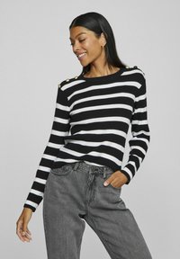 Пуловер в полоску Пуловер в полоску