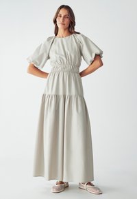 Летнее платье