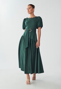 Платье макси