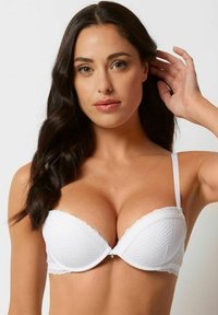 Бюстгальтер