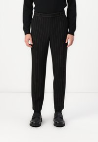 Костюмные брюки Костюмные брюки