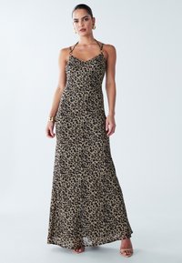 Летнее платье