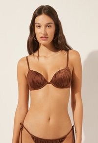 Верх от бикини