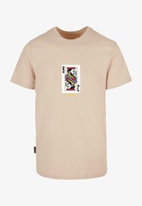 Футболка Футболка