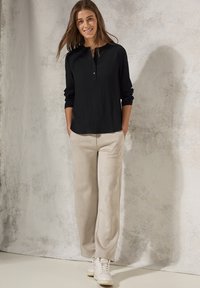 Блузка Блузка