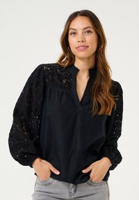 Кружевная блузка Кружевная блузка