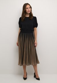 Летнее платье Летнее платье