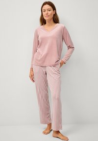 Пижама Пижама