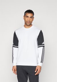 Спортивная кофта