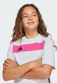 Спортивная майка