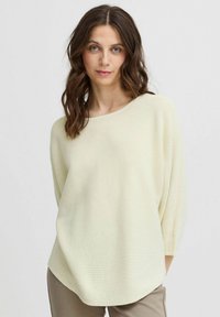 Пуловер с рукавом три четверти