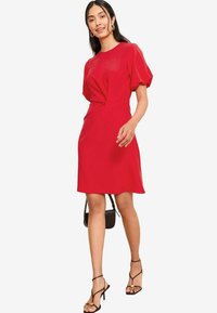 Летнее платье