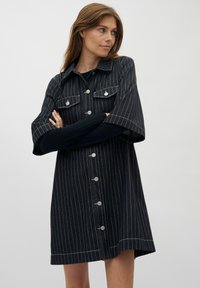 Джинсовое платье