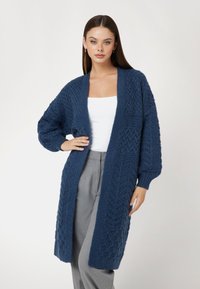 Длинный кардиган