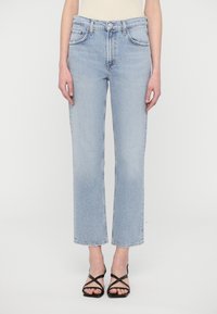 Джинсы бойфренда