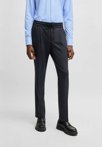 Костюмные брюки