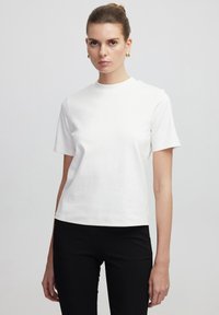 Футболка Футболка