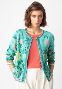 Жаккардовая кофта Жаккардовая кофта