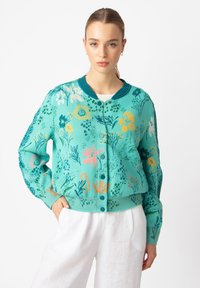 Жаккардовая кофта Жаккардовая кофта