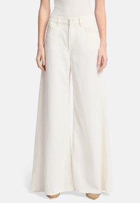 Широкие брюки Широкие брюки