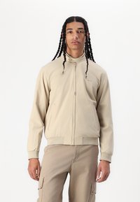 Куртка бомбер