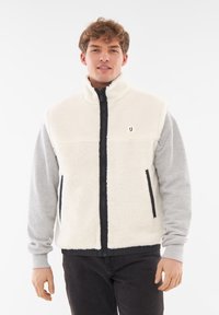 Флисовая куртка