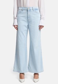 Широкие брюки